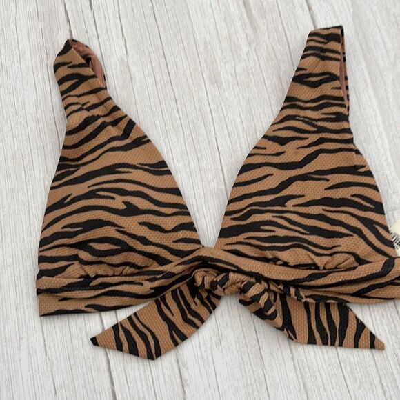 NWT Aerie Pique Animal Print Triangle Bikini Top - Picture 2 of 9